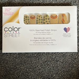 Color Street Cloverthe top